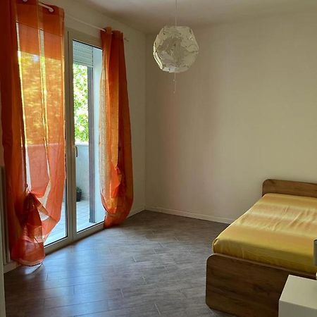 Hogar Mami Apartment Rimini Bagian luar foto