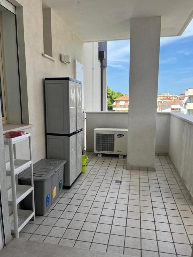 Hogar Mami Apartment Rimini Bagian luar foto